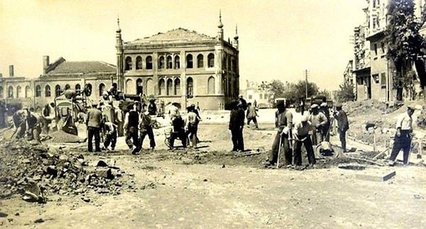 62. Taksim Topçu Kışlası (1940)