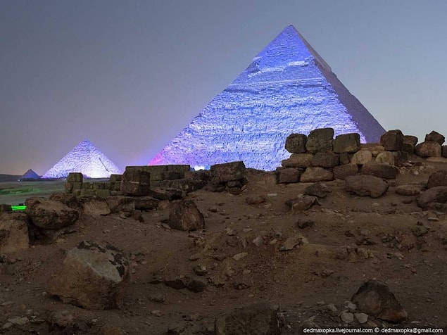 2. To get the shot, the two hid from guards for four hours after closing time before climbing the pyramid, which they say can come with a punishment of one to three years in jail when caught.