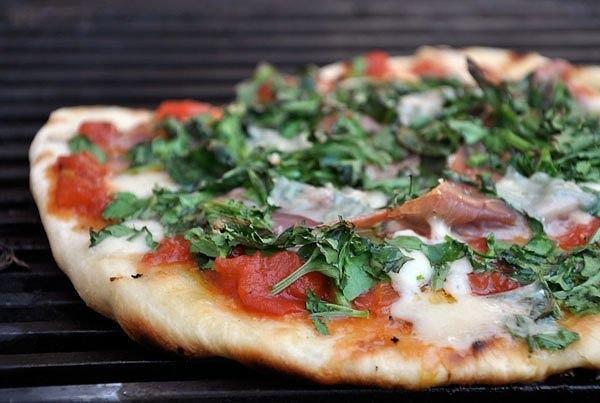 1. Etler olana kadar dünden olan pizzaları ısıtabilirsiniz!