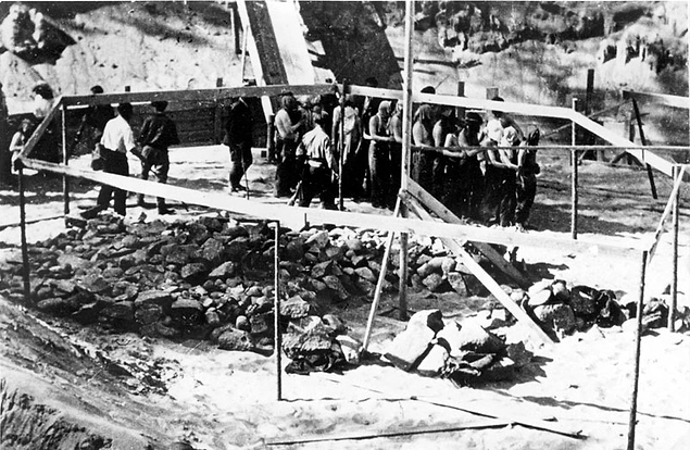 Dile kolay, 100 binden fazla insan bu gizli sayÄ±labilecek noktada ortadan kaldÄ±rÄ±ldÄ±.