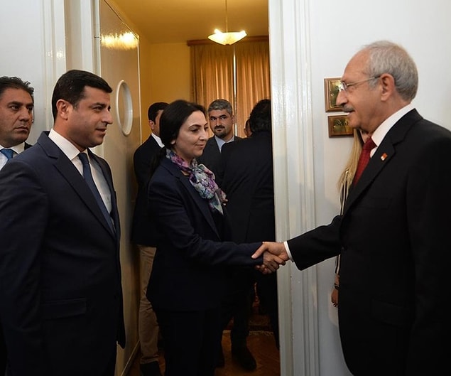 Kılıçdaroğlu'na "cumhurbaşkanı ve kamu görevlilerine hakaret" suçlaması