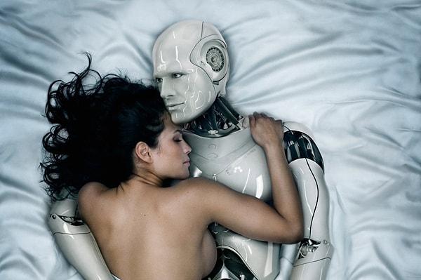 "İnsanlar robotlarla seks yapmaya alışacak..."