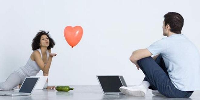 Sevgiliyi İnternet'ten Bulmanın Çok Mantıklı Bir Hareket Olduğunun 15 Kanıtı
