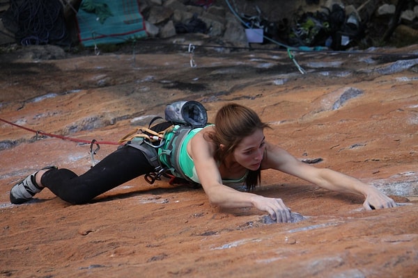 15. Оставаться в форме значит прожить дольше. Те, кто тренируется по 7 часов в неделю, на 40% меньше подвержены преждевременной смерти, чем те, кто занимается 30 минут и меньше.