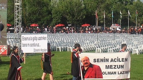 Bir ODTÜ Klasiği: İnce Taşlamalarıyla Mezuniyet Törenine Anlam Katan 73 Pankart