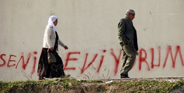 1. Cinsiyetçilik en basit haliyle, bir cinsiyetin diğerinden üstün olduğunu savunan görüş ve ideolojidir.
