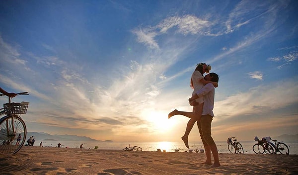 14. «Я хочу заняться сексом со своим парнем, но боюсь, что все получится не очень, потому что он не знает, что я девственница»