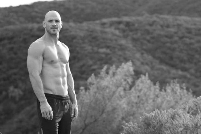 Hangi Porno Yıldızının Daha Genç Olduğunu Tahmin Edebilecek misin?