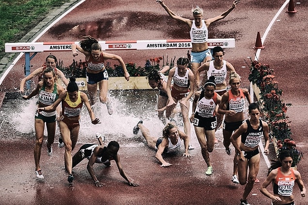 1. Tam da bu günlerde devam eden Avrupa Atletizm Şampiyonası'nda kazanılan madalyalardan çok başka bir konuyla gündemde: Devşirme sporcular.