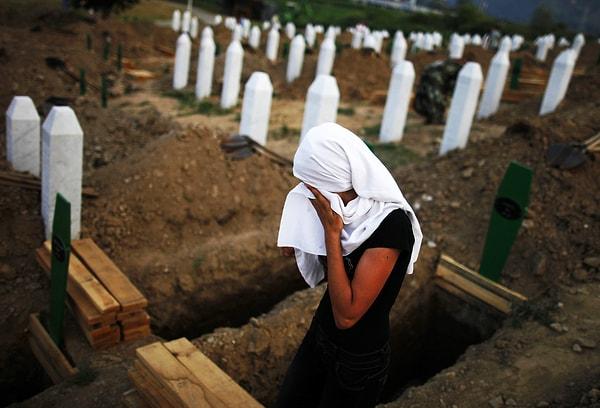 5- Katliamın 21. Yılında Srebrenitsa Kurbanları Anılıyor...