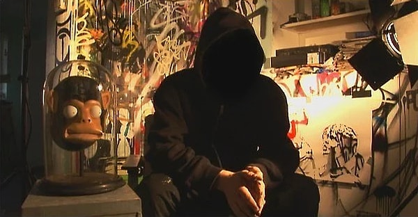 3. Выход через сувенирную лавку (2010)