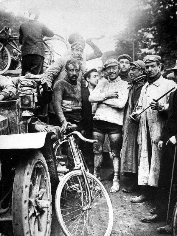 3. Bisiklet sporunun en prestijli yarışlarından biri olan Fransa Bisiklet Turu'nun ilk kazananı, 1903.