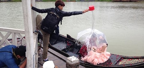 Тяжелые будни ассистента фотографа: 12 фото за кадром