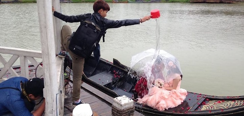 Тяжелые будни ассистента фотографа: 12 фото за кадром