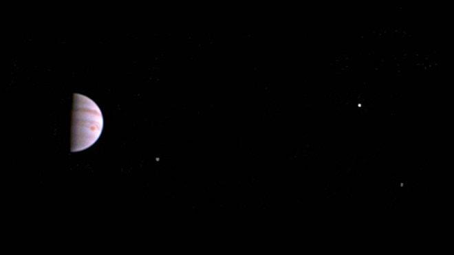 Jüpiter'den Dünya'ya İlk Fotoğraf