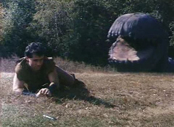 7. Дикарка-нимфоманка в аду у динозавров