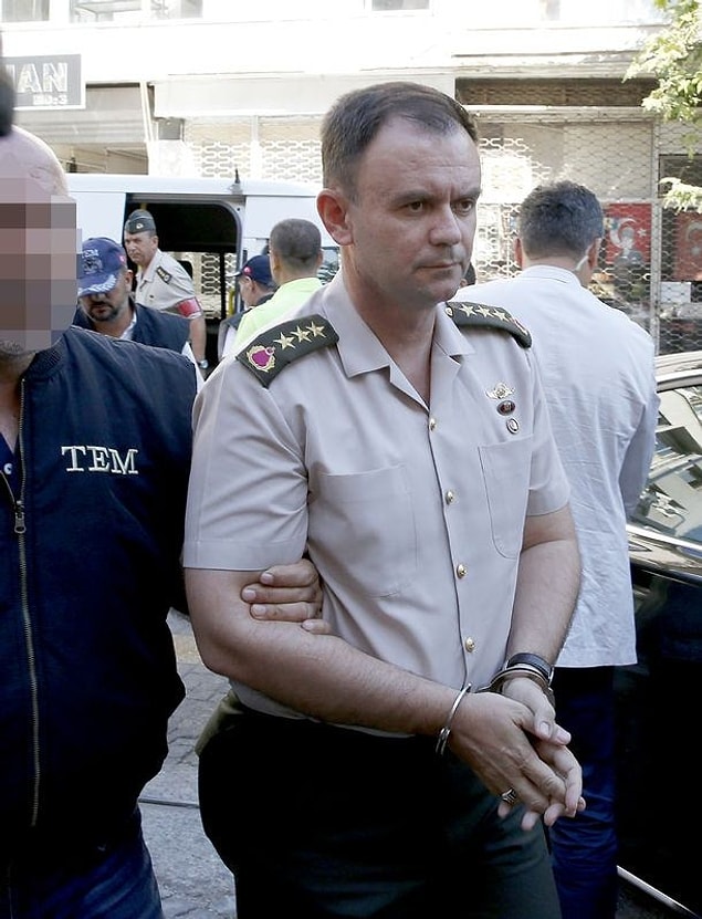 Ege Ordu Komutanlığı Albay Oksal Çelik