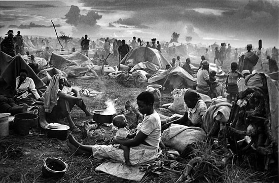 Görmezden Geldiklerimiz : Göçmenler, Sığınmacılar ve Sürülenlerin Yürek Burkan Fotoğrafları