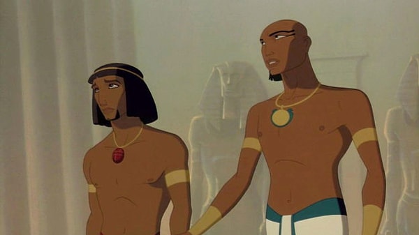 12. Когда просишь у подруги тампон в ресторане, и она передает его тебе под столом.