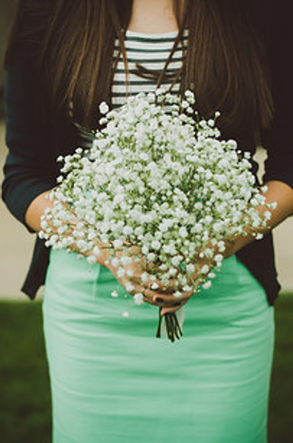 5. Гости тоже могут особо не заморачиваться с выбором одежды, ища смокинги и вечерние платья