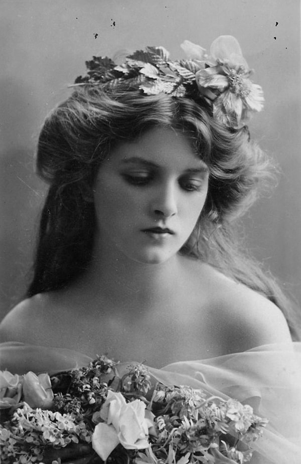 2. Глэдис Купер