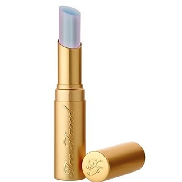 4. Помада с мерцающим блеском для настоящей Русалочки 💄