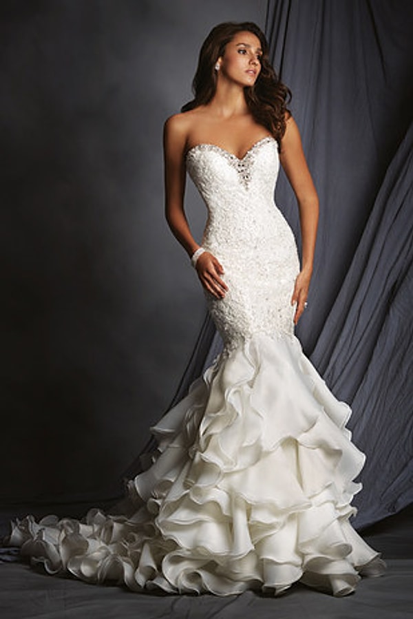 11. Платье, напоминающее образ Китнисс Эвердин, "Голодные игры"