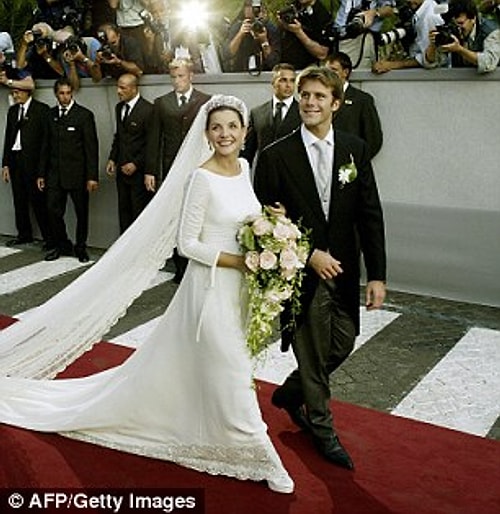 Savoy Prensi Emanuele Filiberto, Fransız oyuncu Clotilde Courau ile Roma'da 2003 yılında hayatını birleştirdi.