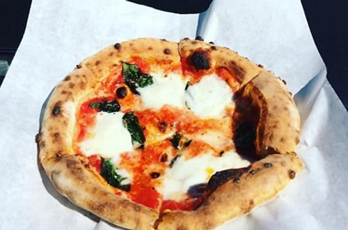 Limit sınırsız demiştik! Baksanıza odun fırını pizzasıyla karşımıza çıkıyorlar.