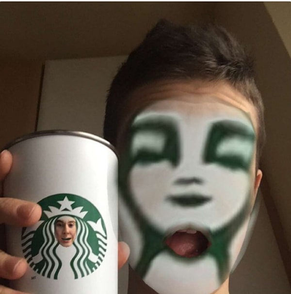 10. Парень пытался поменяться лицом с эмблемой Starbucks, а в результате стал похож на солиста Black Metal группы