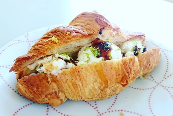 6. Чего там внутри только нет!