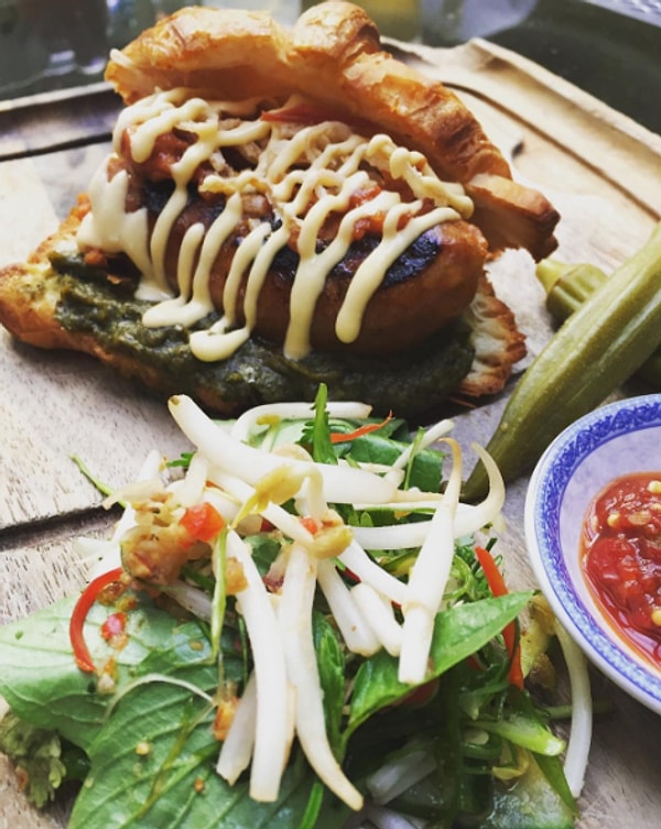 11. Круассан = хотдог