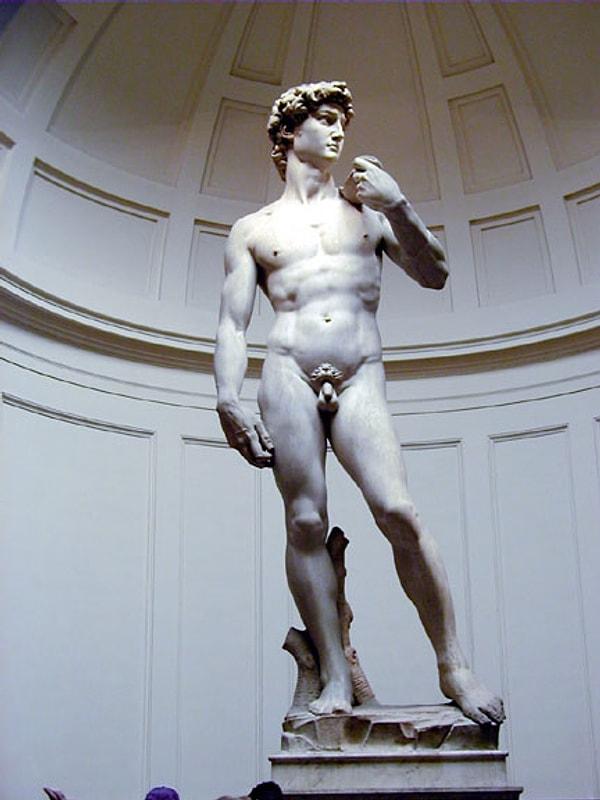 3. Peki dünyanın en bilinen heykellerinden olan "Davud" kimin eseri?