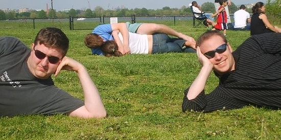 15 пар, которым пора уединиться