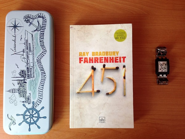 16. "Fahrenheit 451", (1953) Ray Bradbury