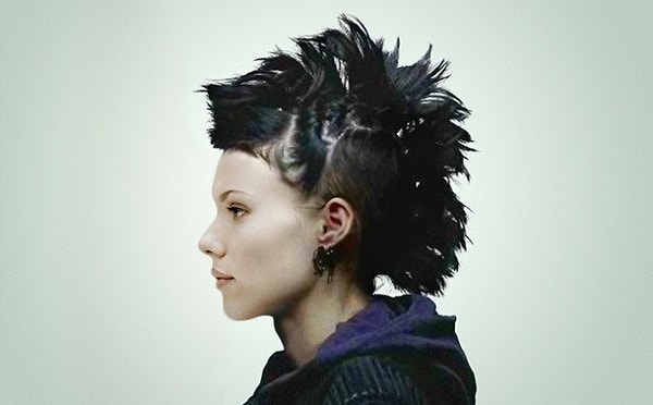 9. Скарлетт Йоханссон в роли Лисбет Саландер «Девушка с татуировкой дракона»