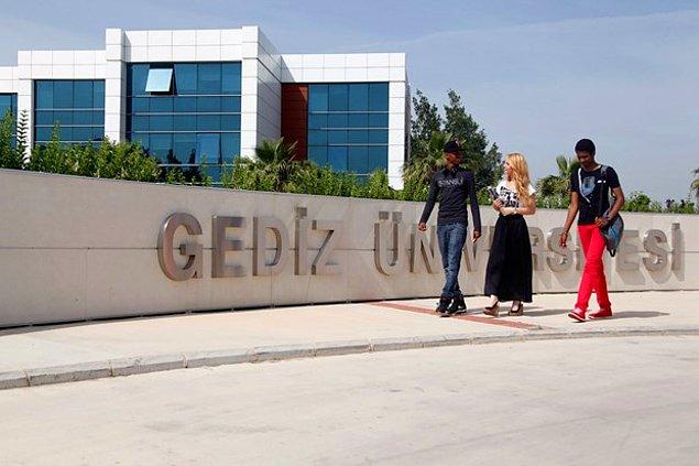 Gediz Üniversitesi (İzmir)