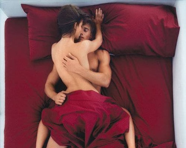 2. Наверное, я слишком громкая. Он наверняка испугается и больше не позвонит