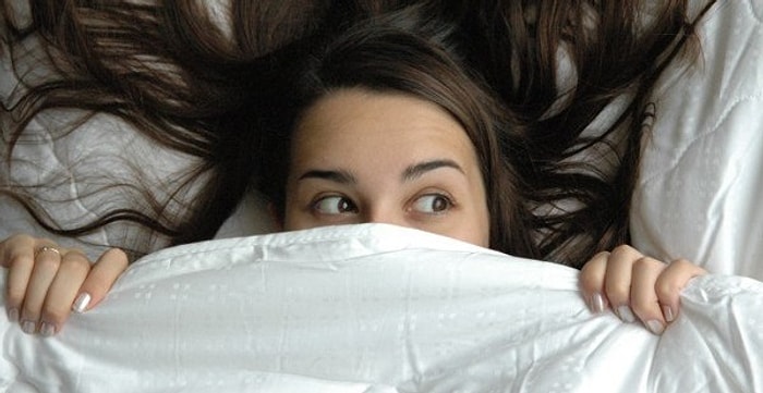 20 вещей в постели, о которых вы переживаете в 20 и совершенно забудете о них в 30