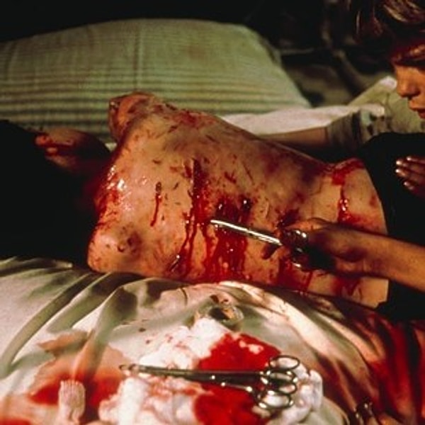 5. Хребет дьявола (2001)