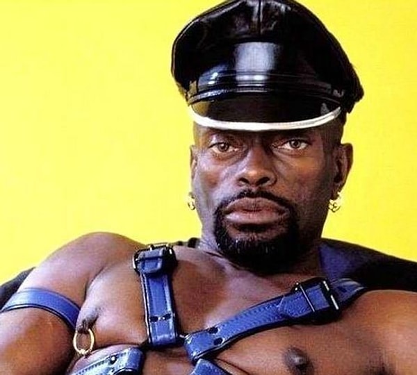 9. "Иногда я начинаю беспокоиться о том, какой вид порно смотрит мой мч, но потом я вспоминаю, что смотрю сама я и думаю, что это ему пора начать беспокоиться"