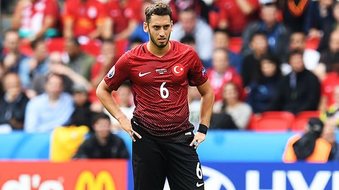 Hakan Çalhanoğlu'ndan Sitem: 'EURO 2016'dan Memnun Değilim'