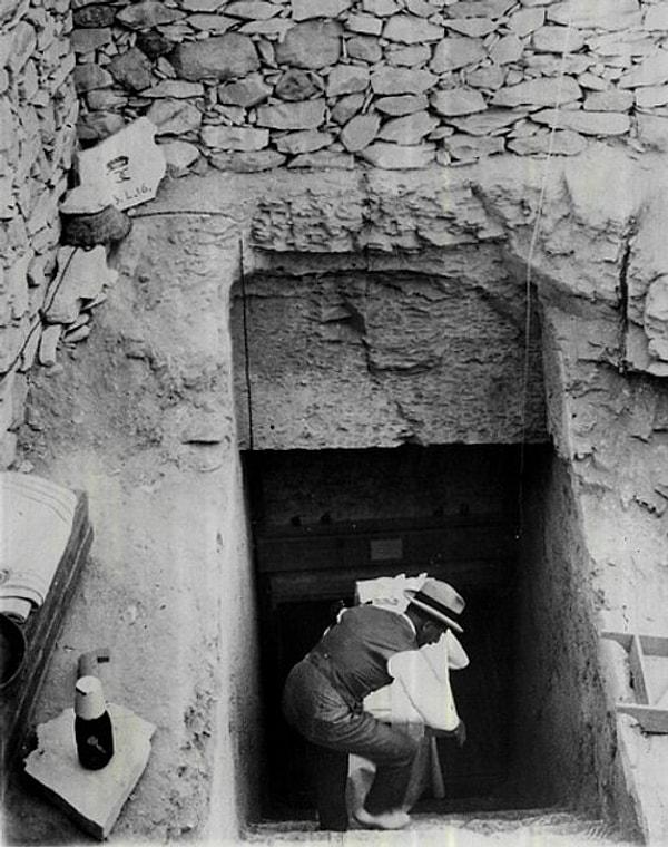 7. Tutankhamun’un mezarına inen merdivenler.
