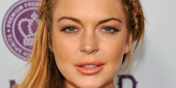14. Lindsay Lohan'ın babası, çocukluğundan beri çalıştırdığı kızının özel hayat bilgilerini medyaya satmayı seviyor.