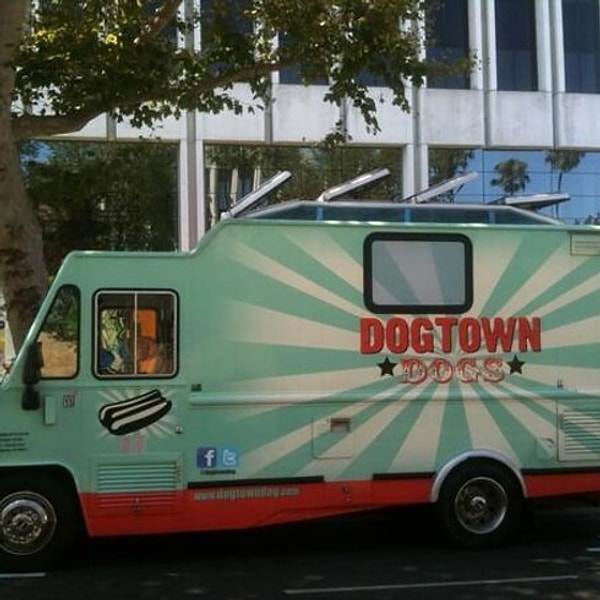 12. Куда же без хотдога?