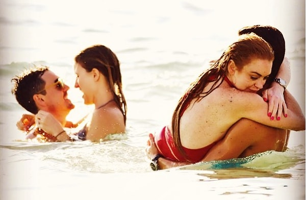 6. Друзья девушки говорили, что Линдси очень счастлива с Егором, он хорошо на нее влияет, и девушка наконец-то вернулась к жизни.