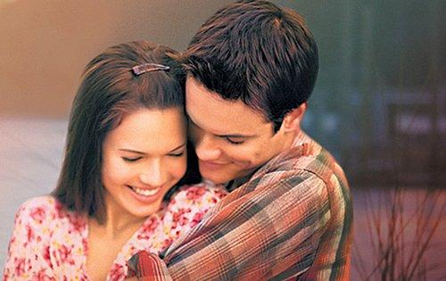 Evde Sıkılanlar Buraya: Jeneriği Başlar Başlamaz Sizi Etkisi Altına Alacak 41 Romantik Dram Filmi