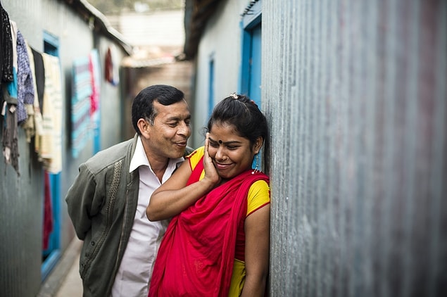 There are 14 official brothels in Bangladesh.. 800 women work as sex workers here at the country's second-largest brothel.