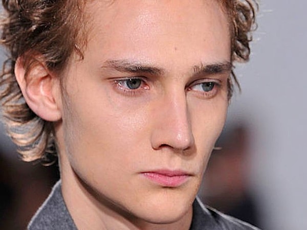 15. И последний вопрос! Что чувствует этот парень?