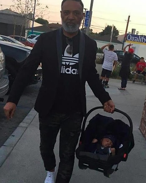 Bu arada Irvin Randle'ın 2 tane torunu var! 👶👶